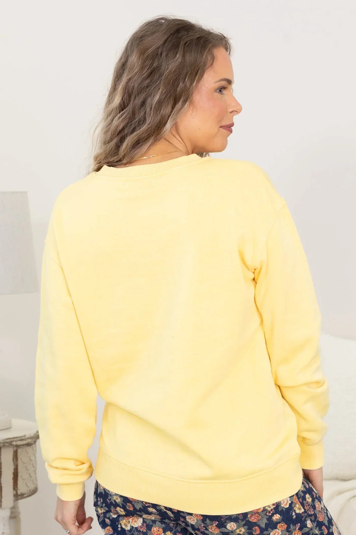 Cozy Vintage Pigment Wash V-Neck Fall Sweatshirt